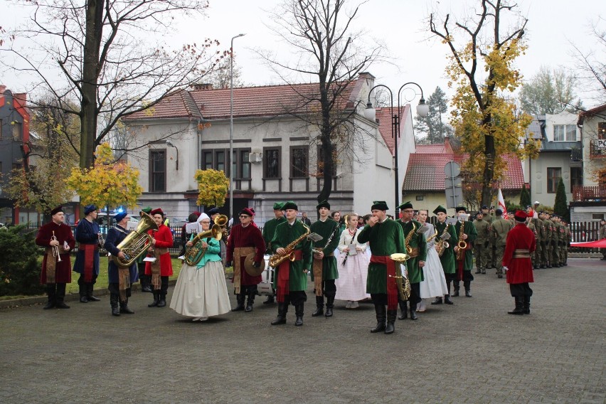 Święto Niepodległości w Żywcu. Zobacz jak wyglądały obchody 11 listopada na Rynku