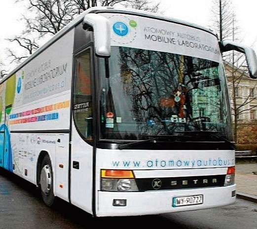 Atomowy Autobus w poniedziałek jest w Warszawie, we wtorek w Krakowie
