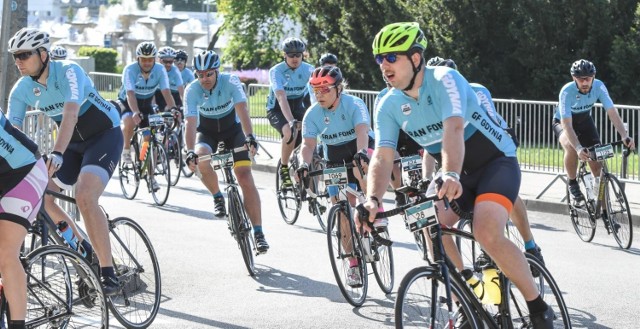 Start zawodów Gran Fondo Gdynia 2019 na Skwerze Kościuszki