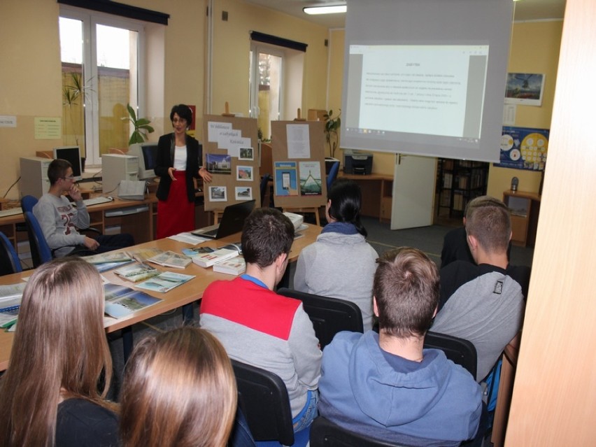 ZSRCKU: W bibliotece o zabytkach Kościelca