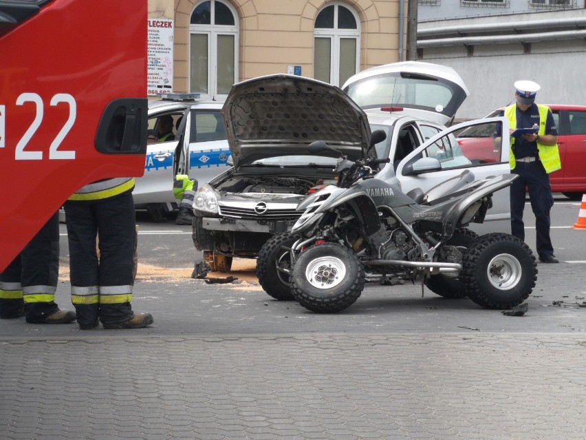 Wypadek na ul. Rapackiego w Grudziądzu. Jedna osoba ranna [zdjęcia, wideo]