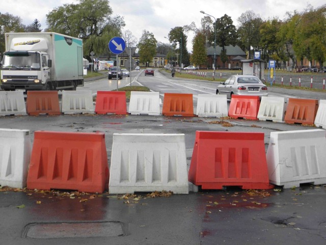 Rynek Wieluński &quot;wzbogacił&quot; się o takie rondo