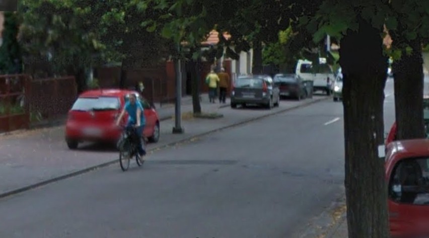 Kamera Google Street View złapała ich na rowerze