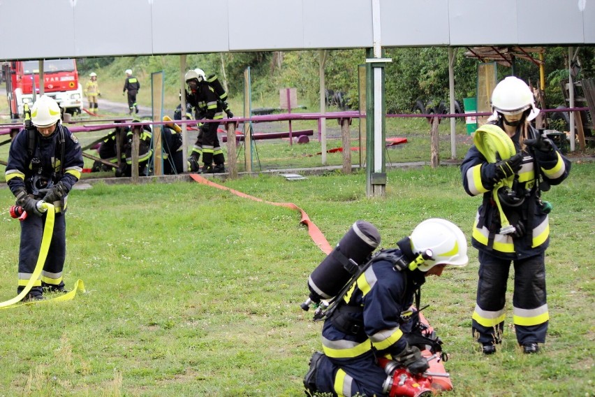 Na terenie pleszewskiej strzelnicy LOK, przeprowadzono symulację działań ratowniczo – gaśniczych