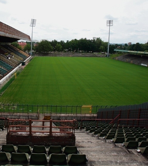 Stadion na Bukowej wciąż budzi wielkie emocje