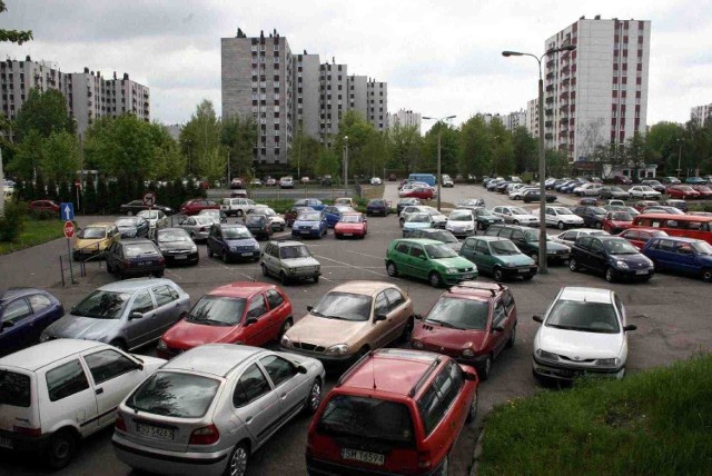 Autobusy jeździły w piątek rzadziej, a do pracy trzeba było dojechać