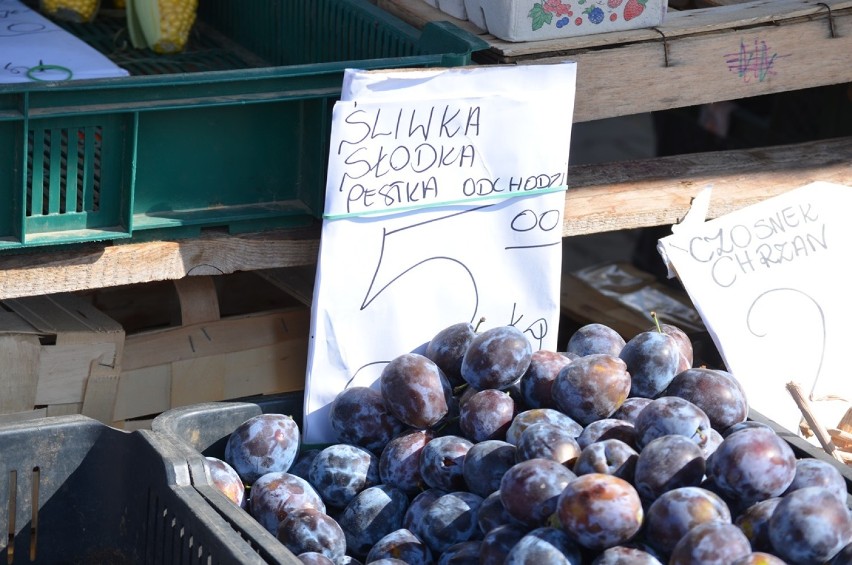 Ile kosztują warzywa i owoce? Sprawdziliśmy ceny na miejskim, największym targowisku w Głogowie
