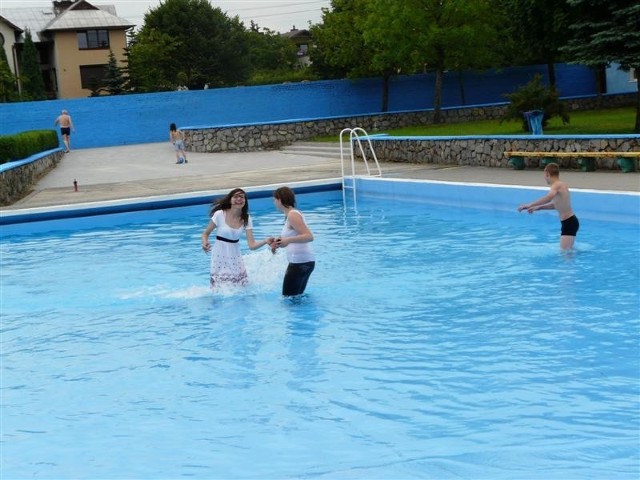 Z basenów na terenie MOSiR można korzystać od 28 czerwca