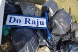 Śmieci w Raduni - w rzece nadal można znaleźć wszystko