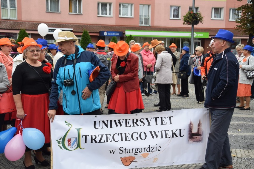 Stargardzcy emeryci bawią się już trzeci dzień