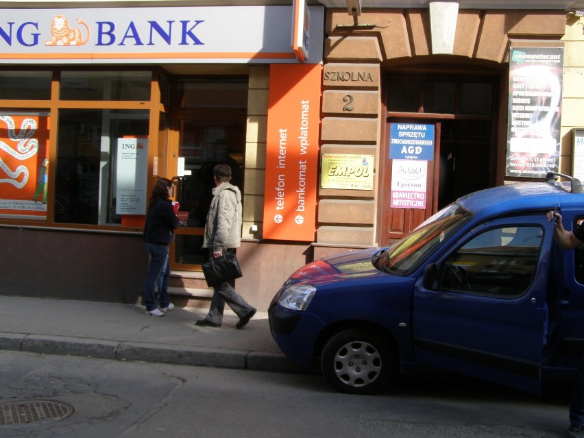 Napad na bank ING w Nowym Targu [AKTUALIZACJA, ZDJĘCIA]