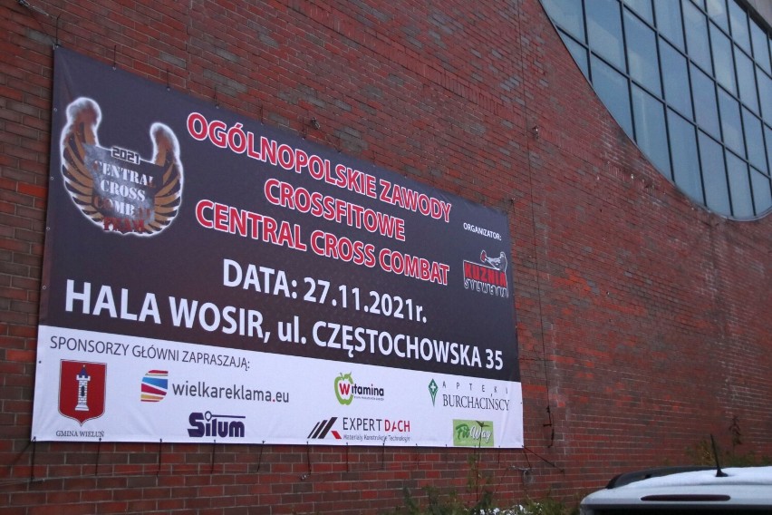 Central Cross Combat 2021 w Wieluniu. Zawody dla miłośników crossfitu w hali sportowej ZDJĘCIA, WIDEO