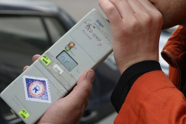 Poznańscy policjanci kontrolowali w poniedziałek trzeźwość kierowców wjeżdżających do miasta