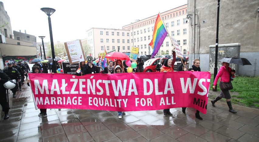 Marsz równości 2014 w Łodzi: "Jezus też miał dwóch ojców” [ZDJĘCIA]