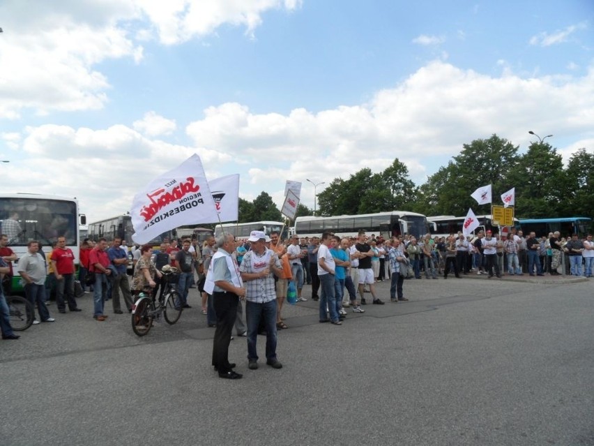 Kolejna pikieta Solidarności w tyskiej fabryce Fiata [ZDJĘCIA, WIDEO]