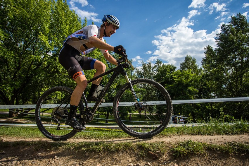 Mistrzostwa Polski MTB. Kolarze górscy i Maja Włoszczowska pędzili po Ursynowie! [ZDJĘCIA]