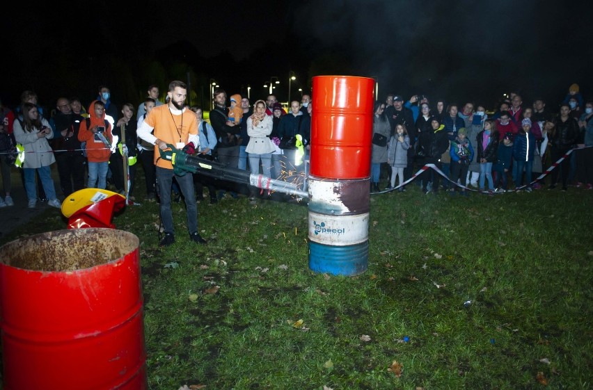 Małopolska Noc Naukowców. Urodzinowa edycja z niezwykłymi pokazami [ZDJĘCIA]