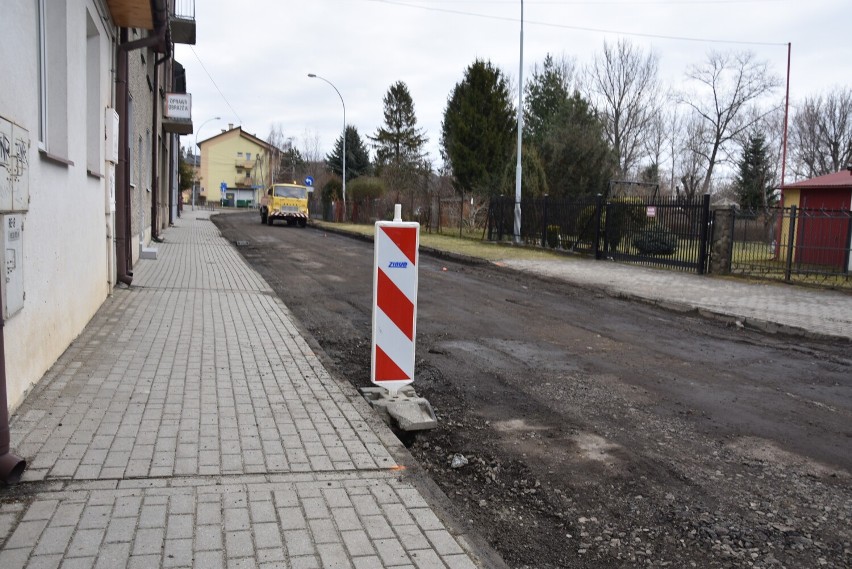 Gorlice. Rozpoczął się remont ulicy Blich. Prace będą prowadzone w trzech etapach. Kierowcy muszą liczyć się z utrudnieniami [ZDJĘCIA]