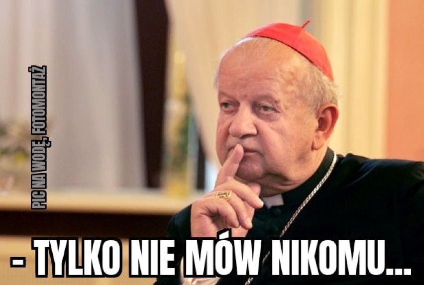 Kardynał Stanisław Dziwisz stał się antybohaterem memów