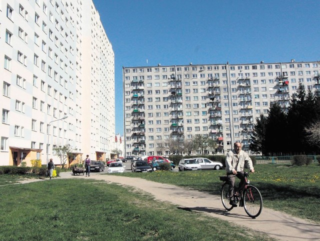 Mieszkańcy bloków przy Słowackiego 106 nie chcą pod swoimi oknami kolejnego budynku