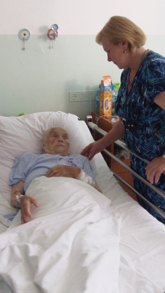 Maria Franczyk (100 lat) jest po skomplikowanym zabiegu
