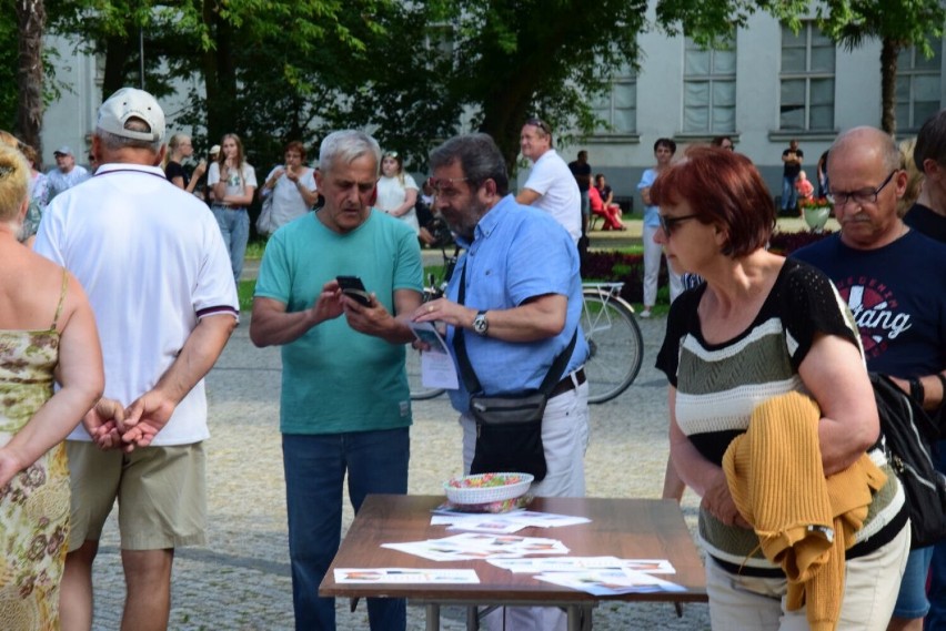 Piękna pogoda oraz liczne atrakcje sprawiły, że w niedzielę,...