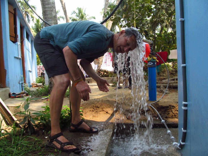 W Indiach wybudowano studnie dla trędowatych
