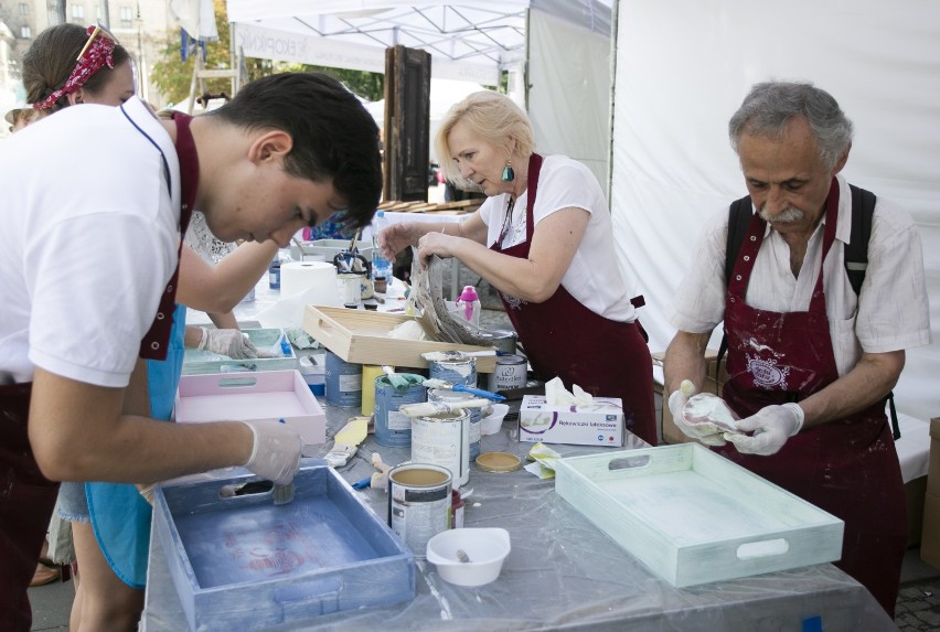 Ekopiknik 2019, Warszawa. Warsztaty tworzenia eko-kosmetyków, pokazy kulinarne zero waste i lekcje szycia na maszynie pod PKiN [ZDJĘCIA]