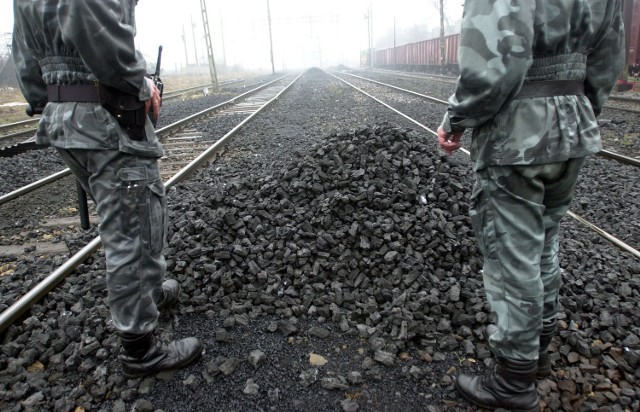 Funkcjonariusze SOK kojarzeni są z akcjami poszukiwania złodziei węgla z wagonów kolejowych