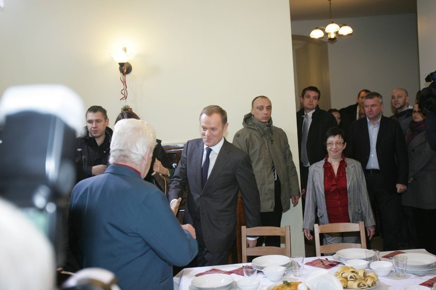 Katowice: Premier Tusk zjadł obiad z panem Czesławem [ZDJĘCIA]
