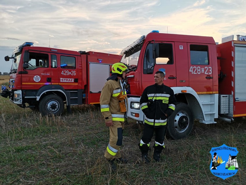 Pożar prasy ugasili strażacy w Trzebczu Szlacheckim, a...