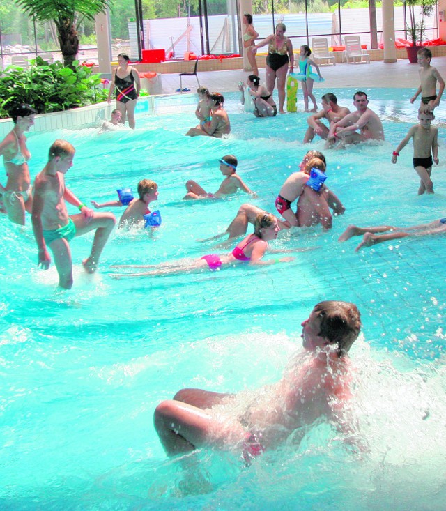 Przed świętami dzieci mogą spożytkować energię na basenie.