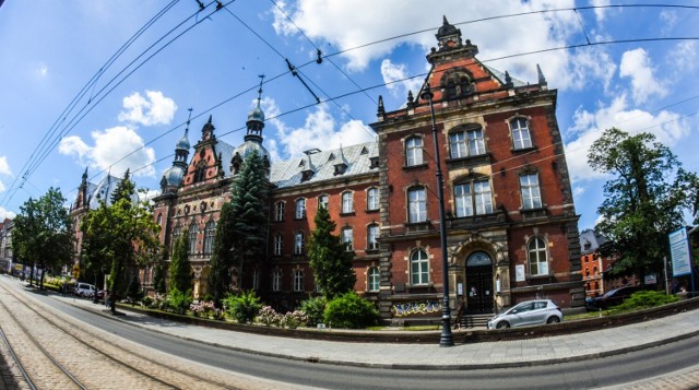 Zainteresowanie budynkiem wykazują podmioty z branży hotelarskiej, medycznej i uczelnianej.