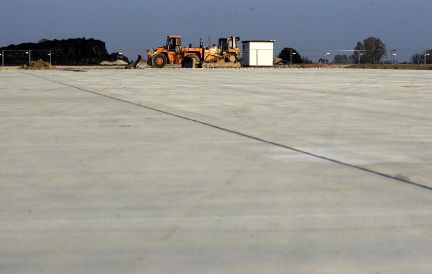 Lotnisko w Świdniku: Ruszyła budowa terminalu (ZDJĘCIA)