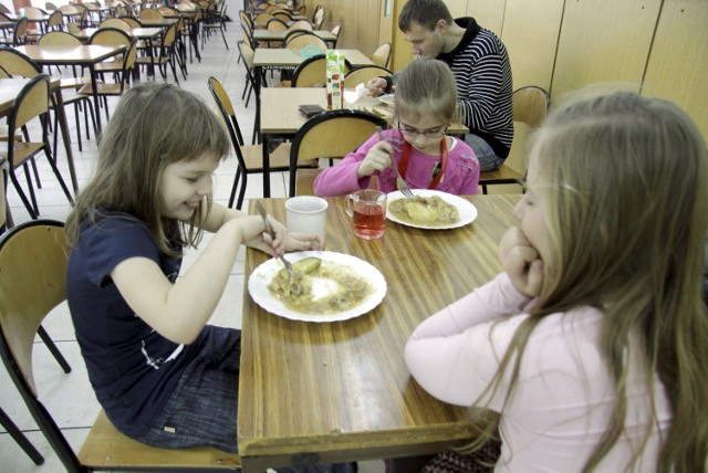 Lubelscy radni: W szkołach mają być kuchnie!