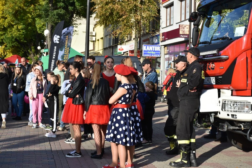 To był udany festyn. Tańcami, konkursami i zabawami  powitano jesień w Chełmie. Zobacz zdjęcia