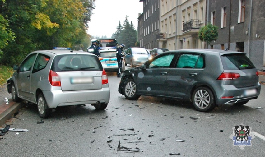 Wypadki w Wałbrzychu i okolicy. Uważajcie na drodze! W weekend trzy zdarzenia, kilka osób w szpitalu