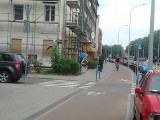 Gdańsk: Ulica Kartuska. Budowlańcy zajęli chodnik. Straż Miejska interweniowała