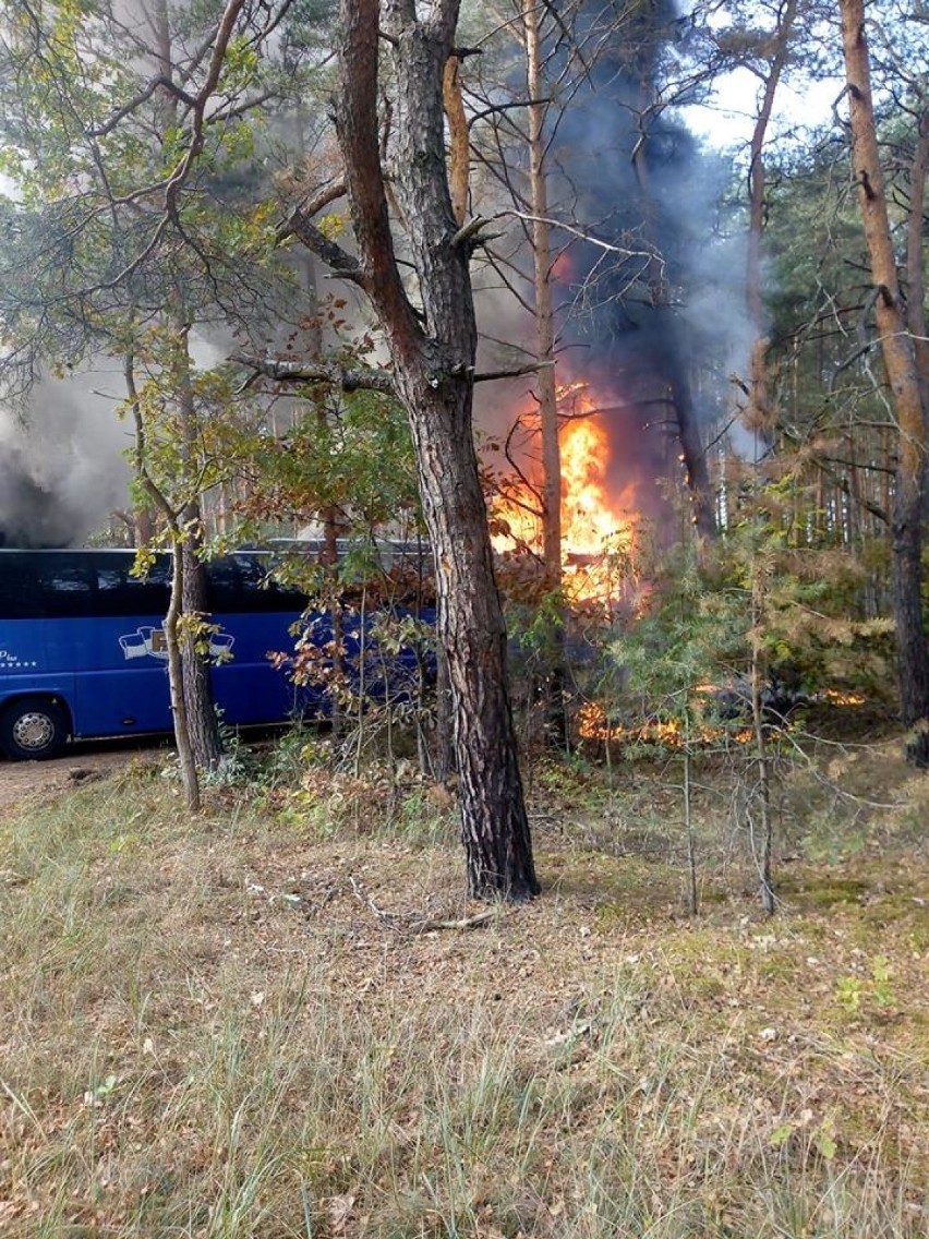 Do pożaru autokaru doszło we wtorek, 9 października w...