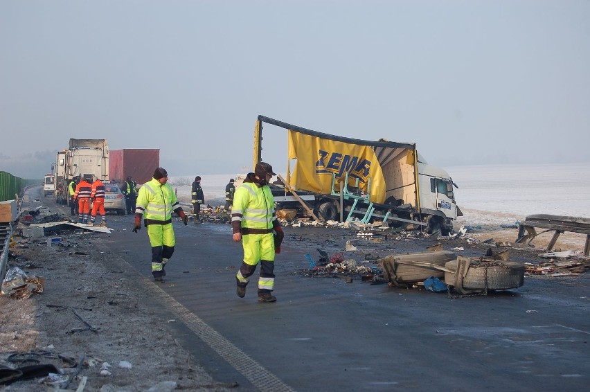 Tragiczny wypadek na autostradzie A4. (ZOBACZ ZDJĘCIA)