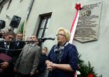 W Lublinie odsłonięto tablicę pamięci ofiar katastrofy smoleńskiej (ZDJĘCIA)