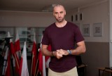 Marcin Gortat w Poznaniu. Koszykarz NBA spotkał się z uczniami Zespołu Szkół Geodezyjno-Drogowych [ZDJĘCIA]