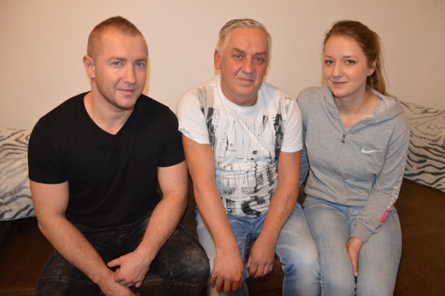 Łukasz Piwowarczyk z tatą Zbigniewem oraz siostrą Roksaną