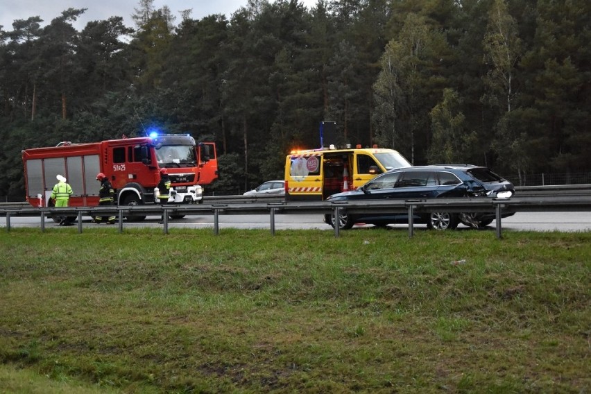 Groźne zderzenie na A2. Autostrada była zablokowana