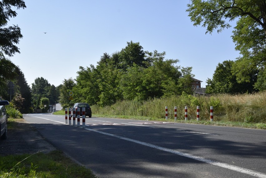 Czy próg zwalniający poprawi bezpieczeństwo drogowe w Dąbrowicach?