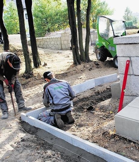 Prace remontowe na cmentarzu wojennym potrwają jeszcze około dwóch tygodni