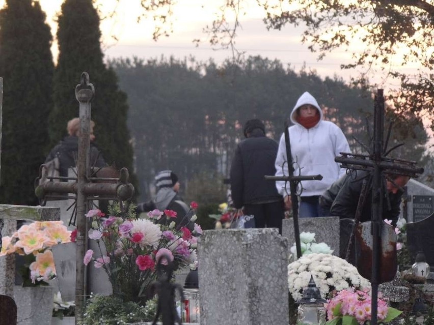 Święto zmarłych na chockim cmentarzu