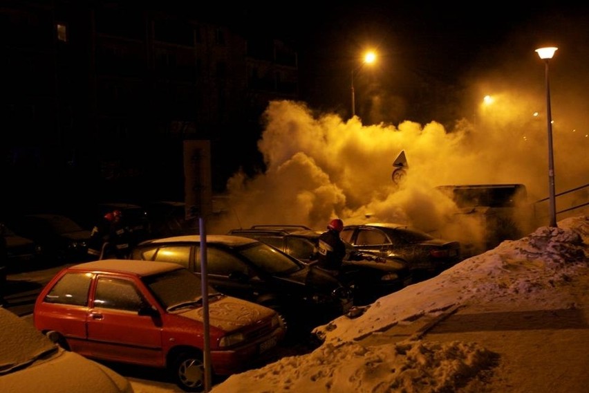 Gdańsk. Na Jasieniu płonęły auta (ZDJĘCIA)