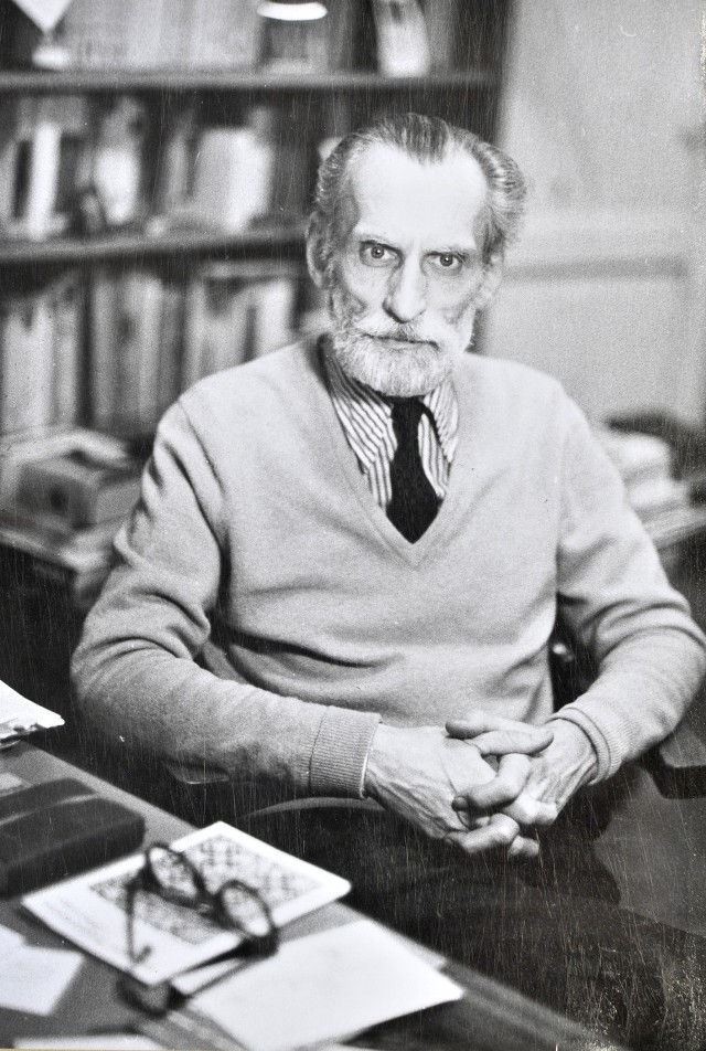 Profesor Jacek Woźniakowski (1920-2012)