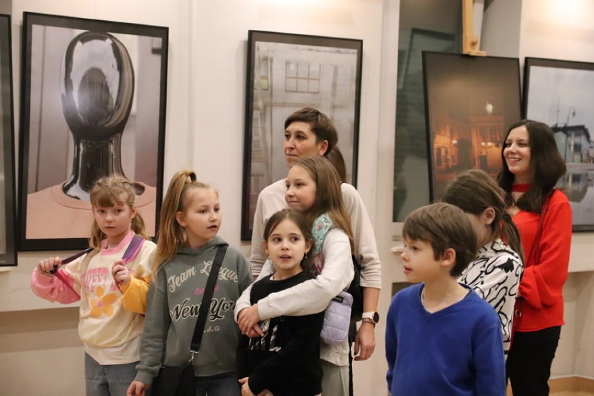 Nowa wystawa fotografii w Ośrodku Edukacji Artystycznej. To wyjątkowe prace dzieci i młodzieży ZDJĘCIA